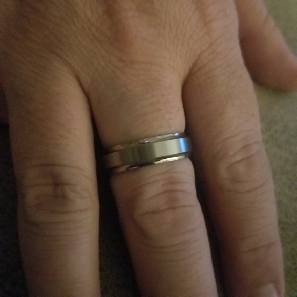 💚💚New REVV Mens 7mm ring in Titanium💚💚 - Picture 8 of 8